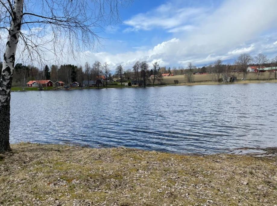 Nyrenoverat Strandnaera Med Fantastisk Utsikt Rimbo Exterior photo