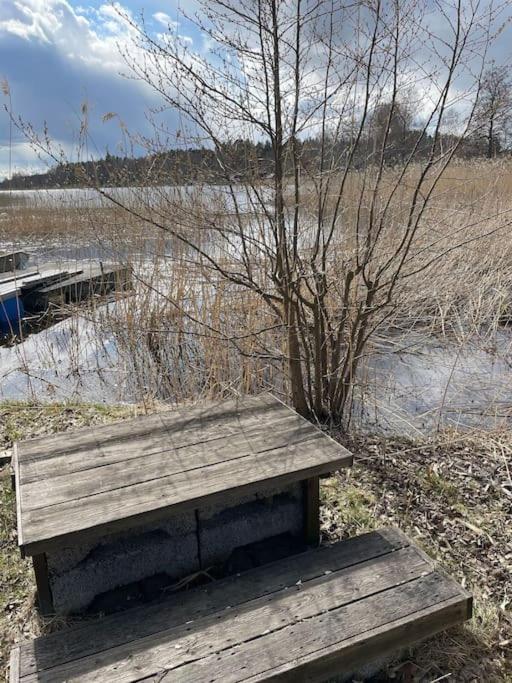 Nyrenoverat Strandnaera Med Fantastisk Utsikt Rimbo Exterior photo